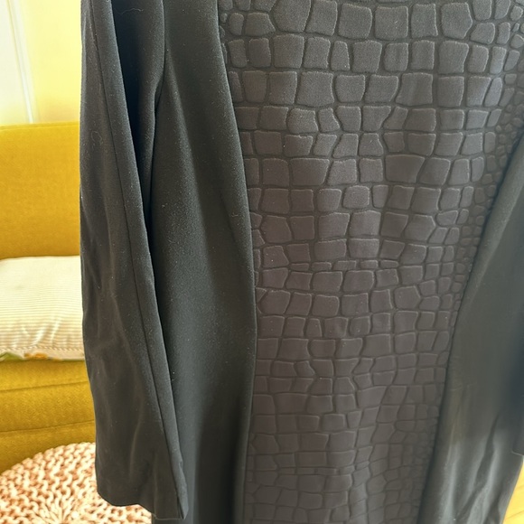 Black long sleeve dress - Picture 5 of 6